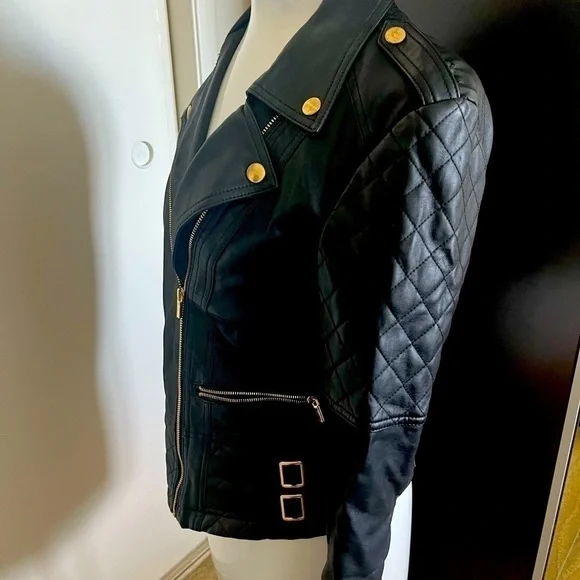 Faux leather jacket size small. Has some blemishes - see images. - Picture 2 of 6